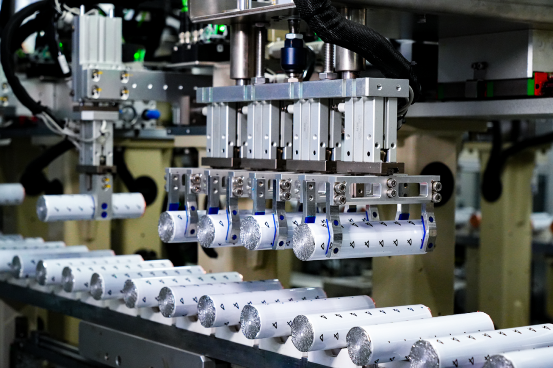 1705912745729365.png 1698048435964748.png