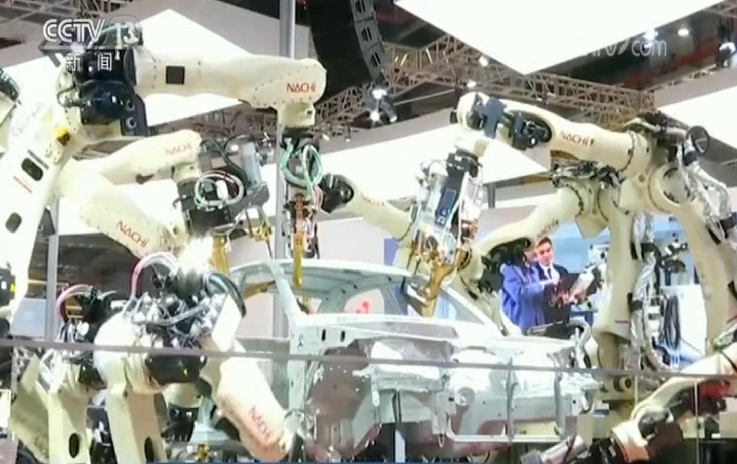 工业复合型移动机器人经销商 W020181119340585915228.jpg