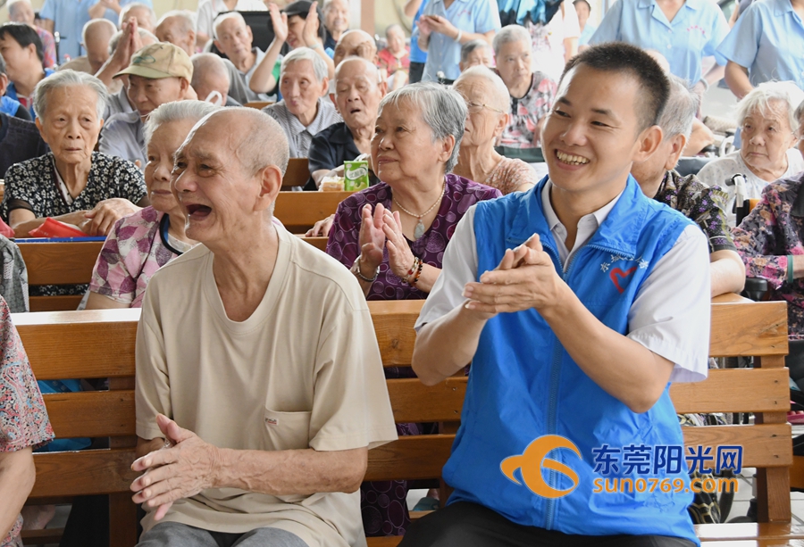 啥状况?!这里的老人瞬间找回了年轻的感觉,还