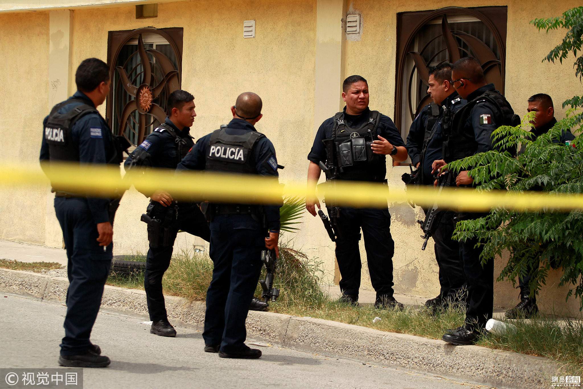 墨西哥发生重大命案 民房内发现11具尸体_新闻