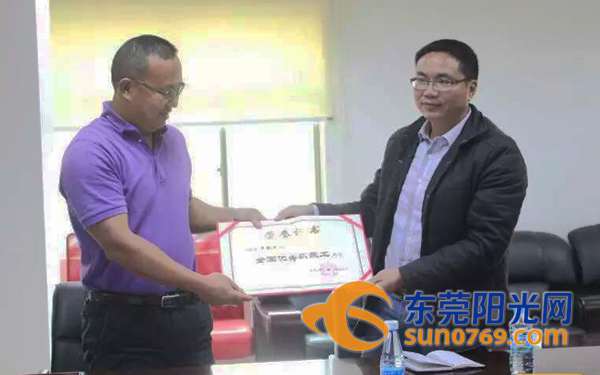 全国优秀农民工罗安江用心做事 不忘初心