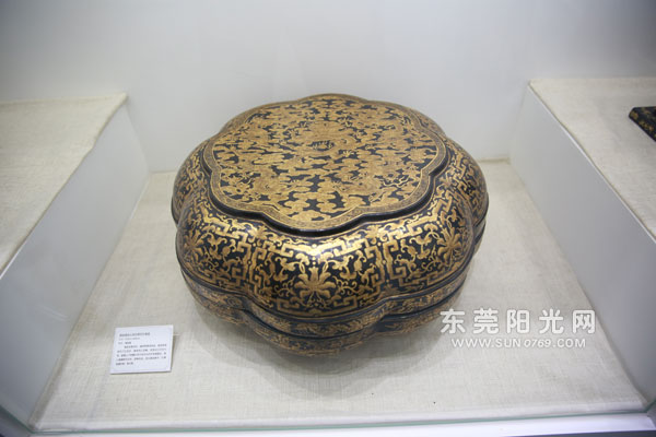 明朝万历年间宫廷御用衣箱亮相东莞市场估价逾千万