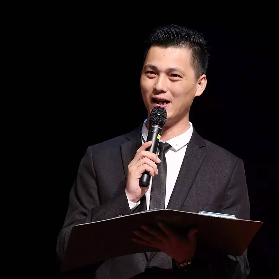 柯杰朗诵《不说孤独》