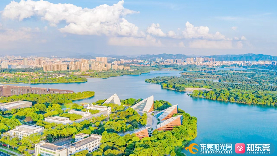 1697175981559578.jpg a4d0bd91928461136af4d1f520bd529.jpg