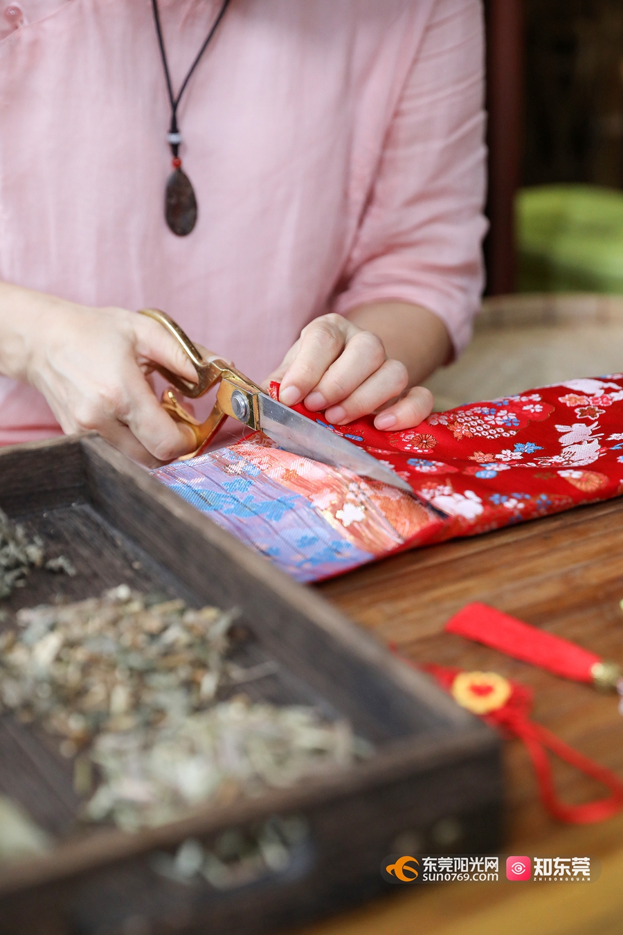 20240607艾草香囊制作 (13).jpg