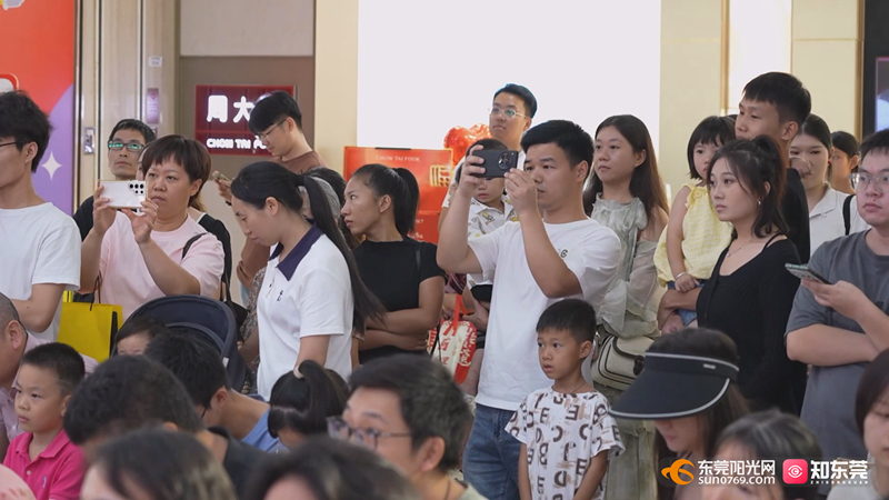 1726638381888143.jpg 中秋经济(万达).mp4_20240918_125719.728.jpg