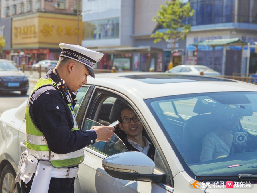 高埗交警2.jpg