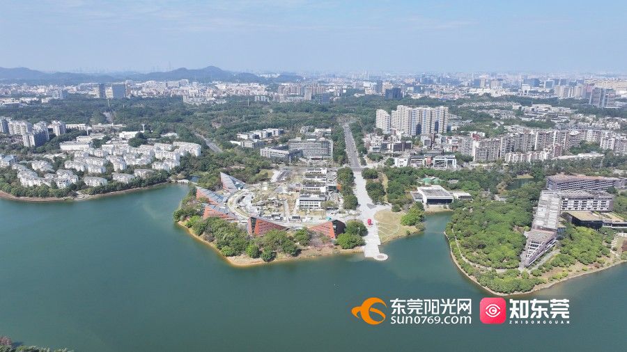 1742545302181413.jpg 松山湖大景.jpg