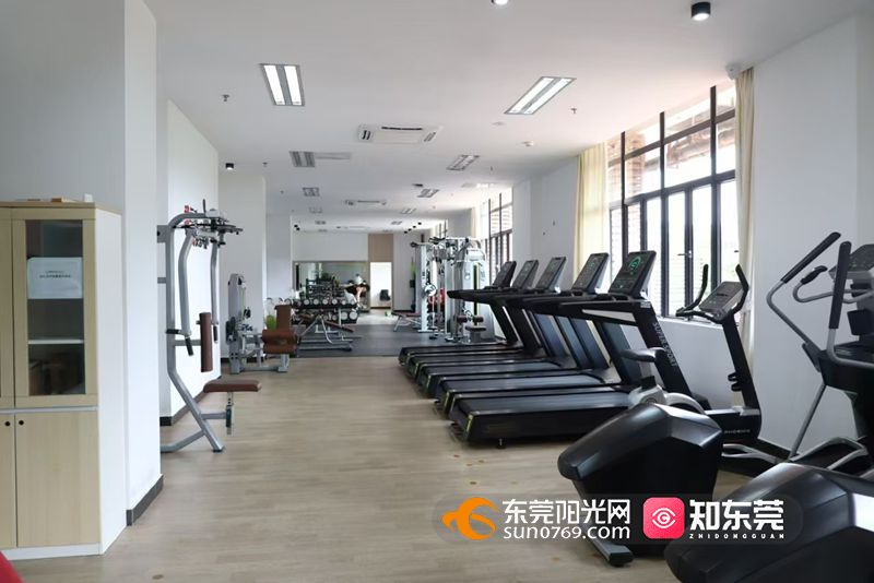 健身區(qū).jpg