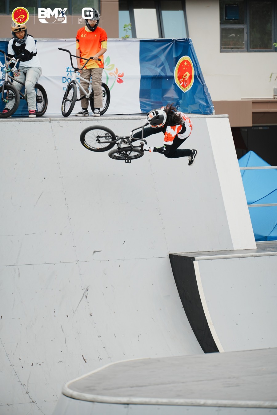 1747284422234079.jpg 邓雅文2.jpg