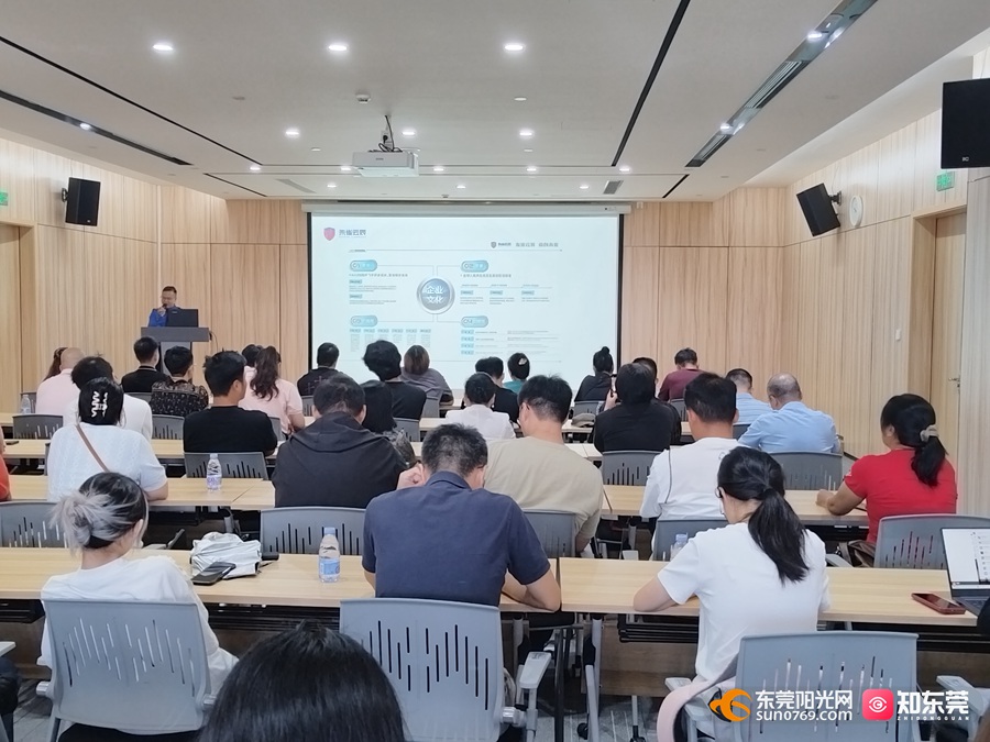 1753435695191051.jpg 01.jpg