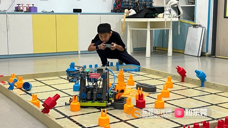 1756537745867649.jpg 训练中.jpg