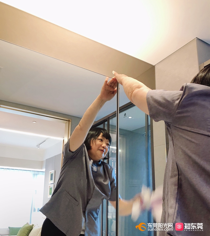 1756954717969029.jpg 2.jpg