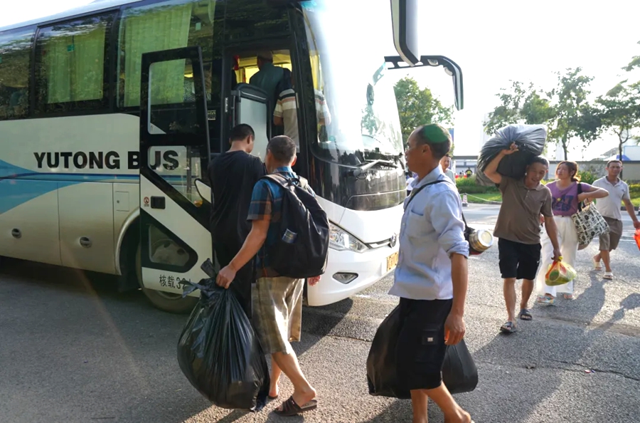 1758600940753576.jpg 0.jpg