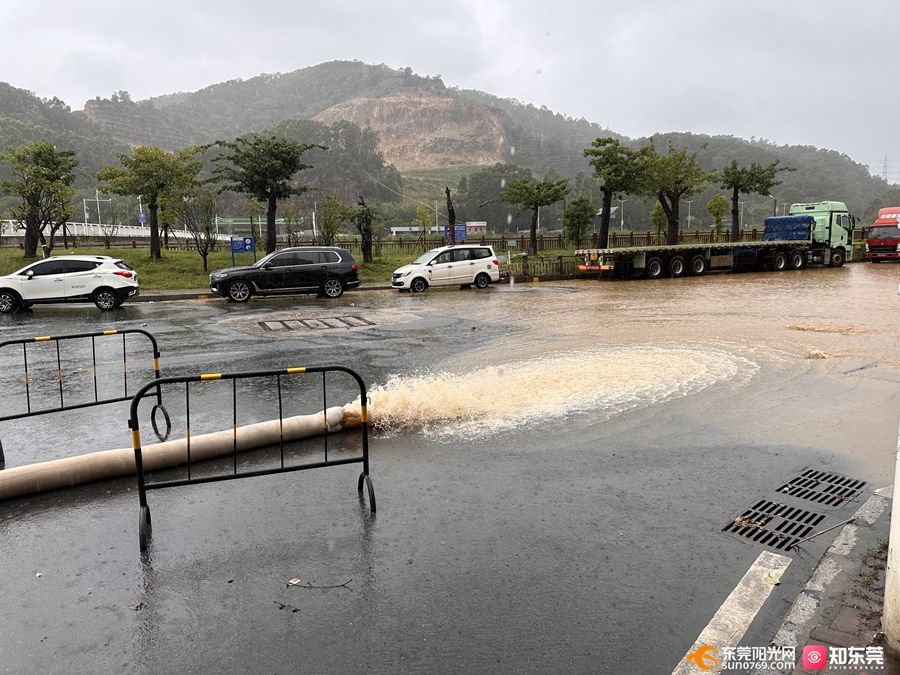 1758697520248694.jpg 4.jpg