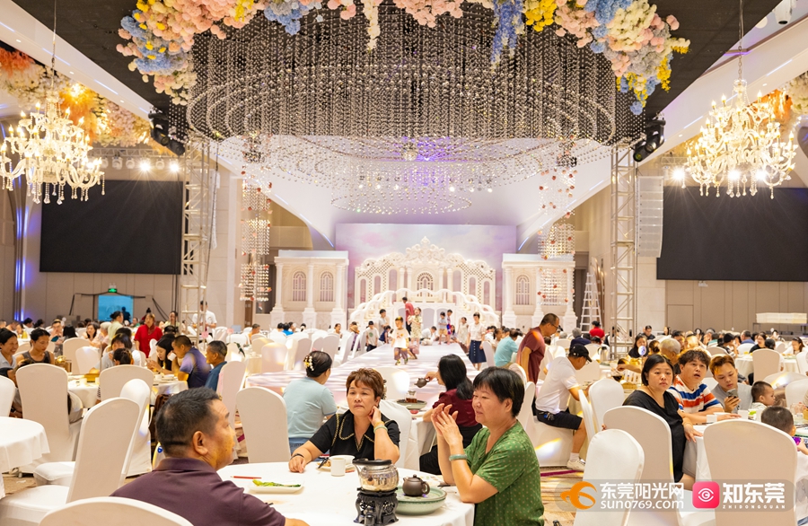 1759630946747395.jpg 酒楼早茶2.jpg