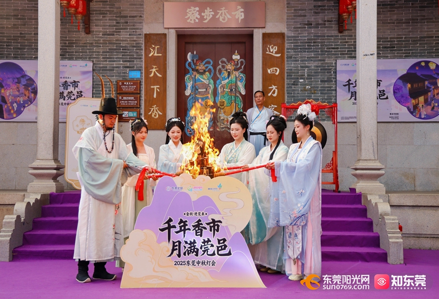 1759628596323242.jpg 2.jpg