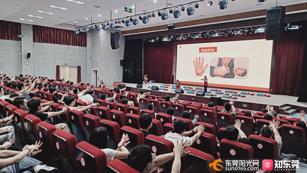 1761044025845954.jpg 2.jpg