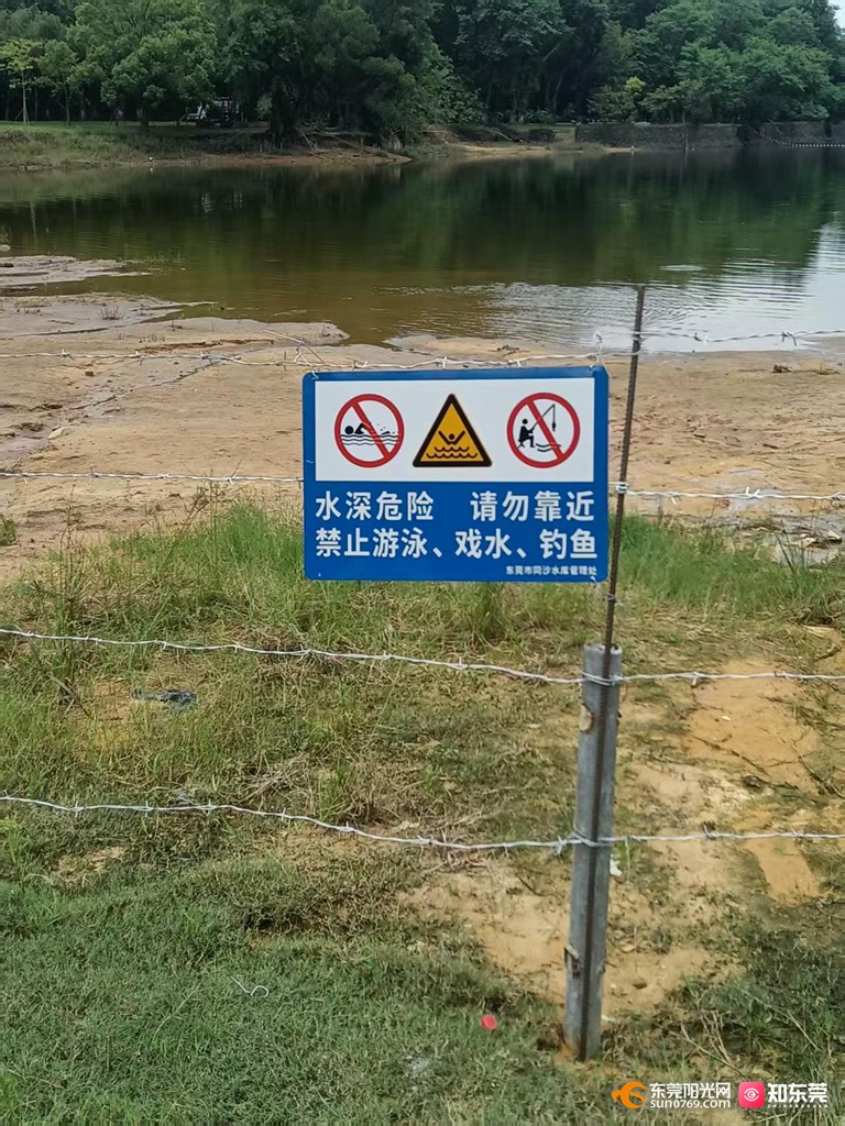 1762998528844060.jpg e685a48a82f854de1fa43e4854840029.jpg