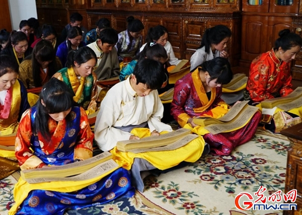 ��Ƚ���ح��ҽҩԡ��Ϊ������ѡ���Ϲ����������¼