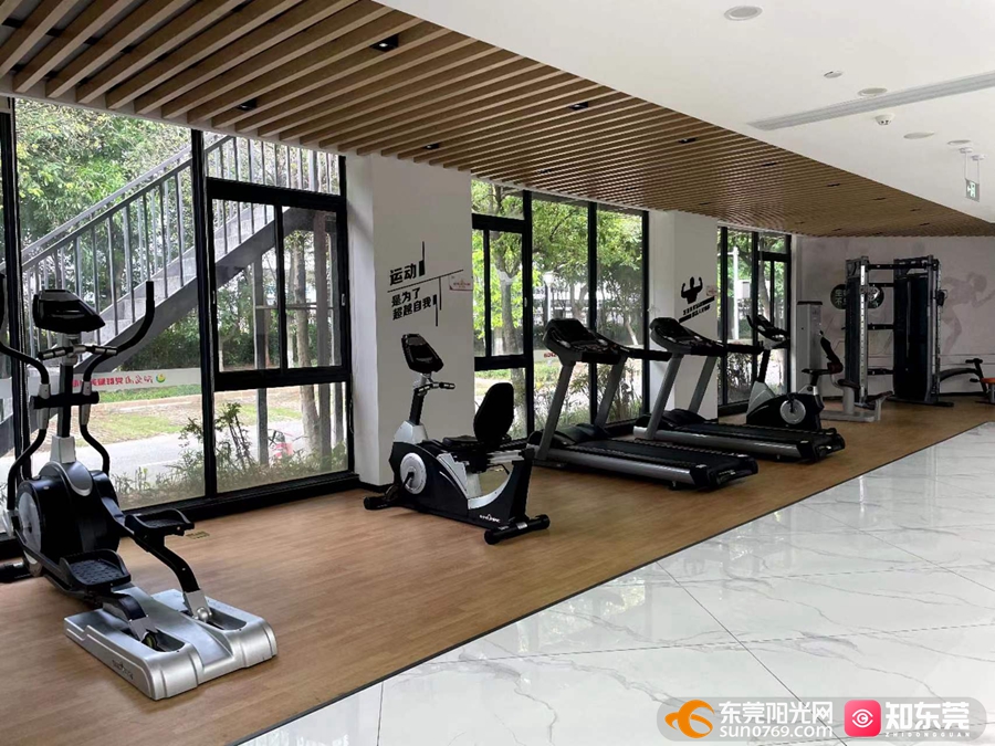 1700556914472846.jpg 阳光雨党群服务中心健身吧 (1).jpg