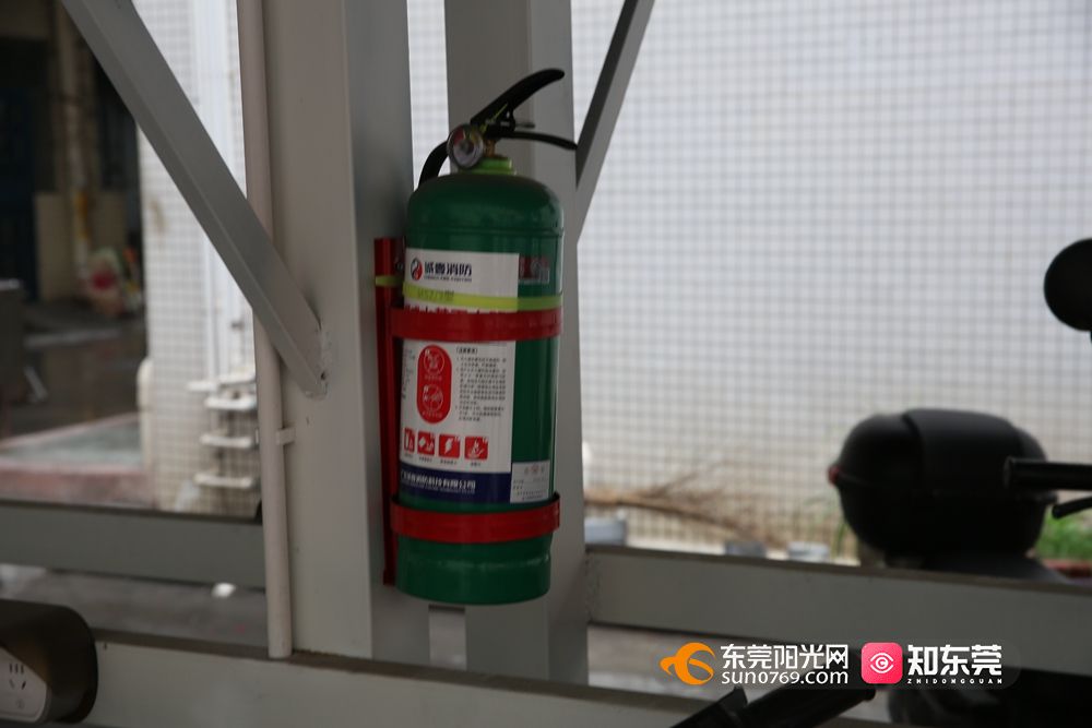 1709780801498964.jpg 20243785254.jpg