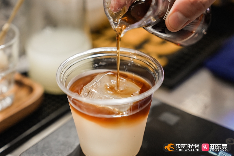 1747881192437107.jpg 01.jpg